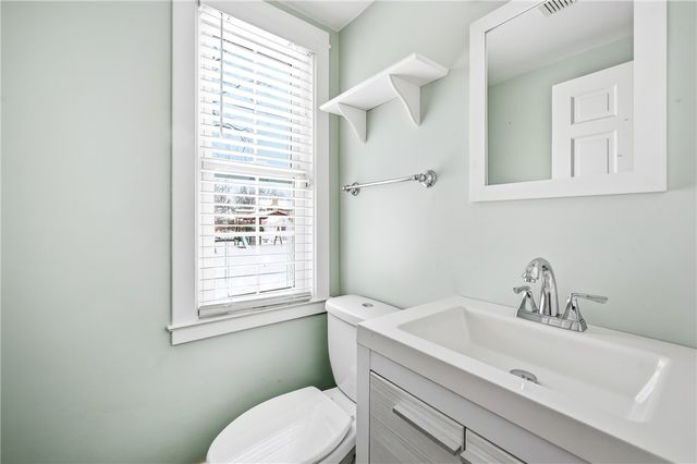 1283 Ashton Rd, Sharon, PA 16146