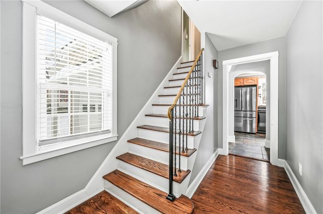 1283 Ashton Rd, Sharon, PA 16146