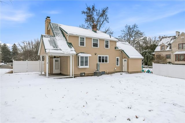 1283 Ashton Rd, Sharon, PA 16146