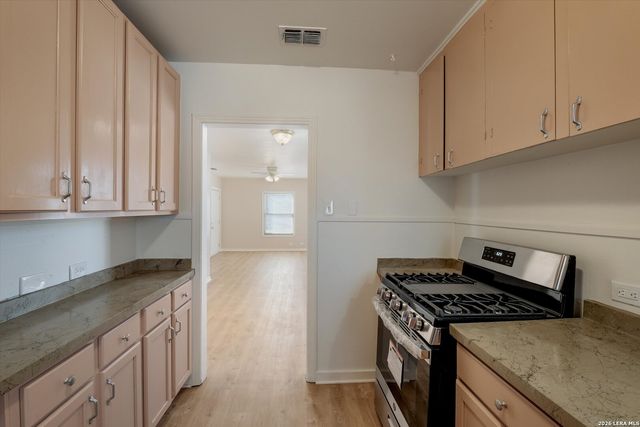 719 W Hollywood, San Antonio, TX 78212