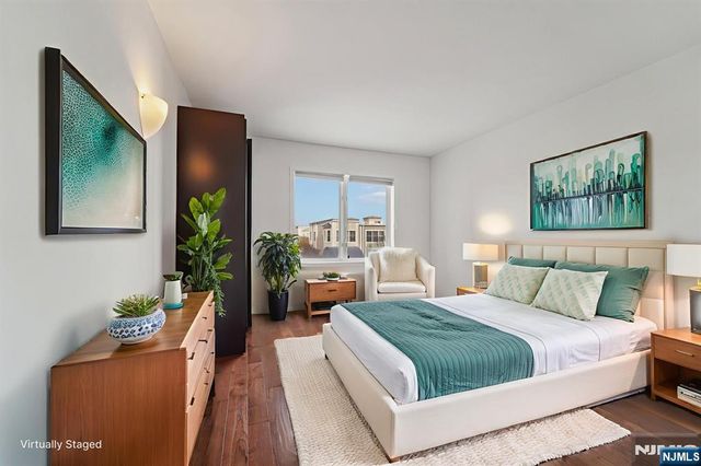 3118 City Place, Edgewater, NJ 07020