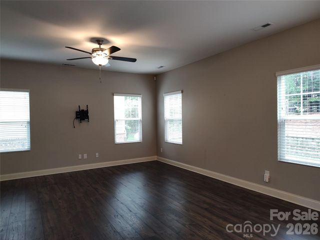 9415 Segundo Lane, Charlotte, NC 28278