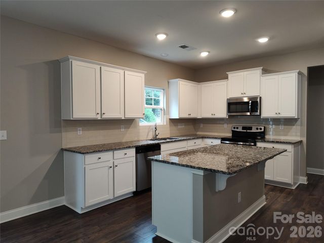 9415 Segundo Lane, Charlotte, NC 28278