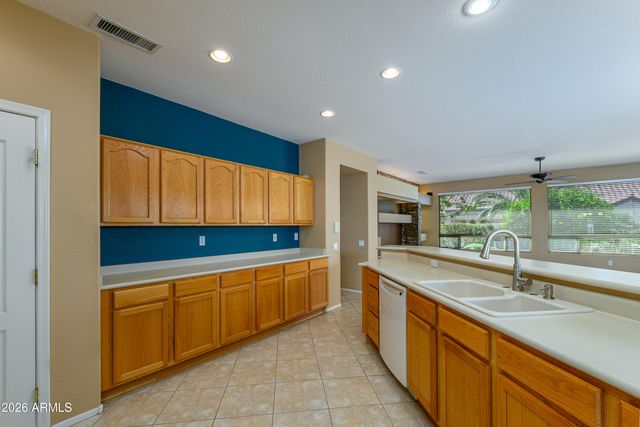 15069 W DOUBLE TREE Way, Surprise, AZ 85374