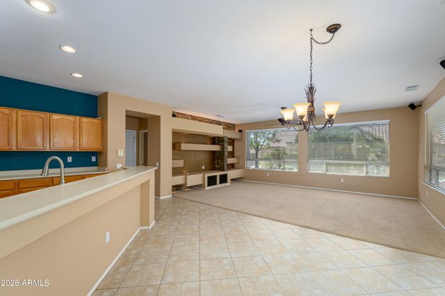 15069 W DOUBLE TREE Way, Surprise, AZ 85374