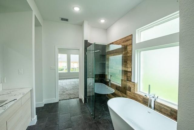 216 Monterrey Road W, Montgomery, TX 77356