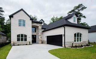 216 Monterrey Road W, Montgomery, TX 77356