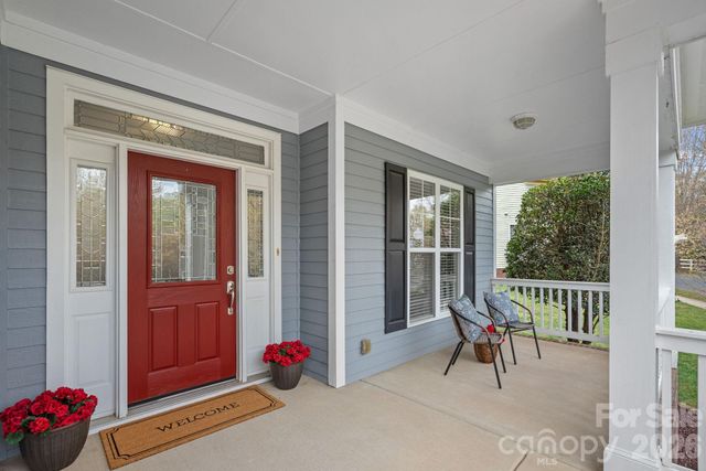 176 Water Oak Drive, Mooresville, NC 28117