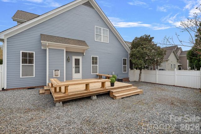 176 Water Oak Drive, Mooresville, NC 28117