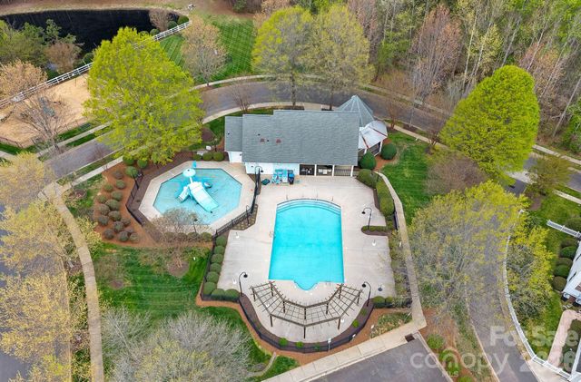 176 Water Oak Drive, Mooresville, NC 28117