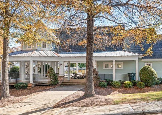 176 Water Oak Drive, Mooresville, NC 28117