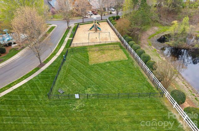 176 Water Oak Drive, Mooresville, NC 28117