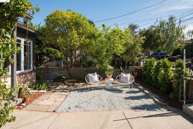 5437 Poinsett Ave, El Cerrito, CA 94530