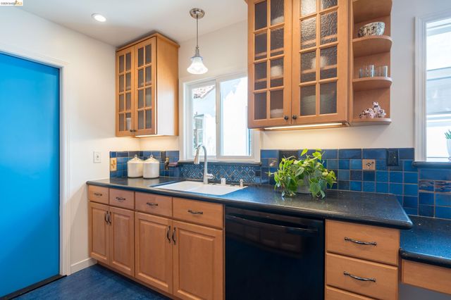 5437 Poinsett Ave, El Cerrito, CA 94530