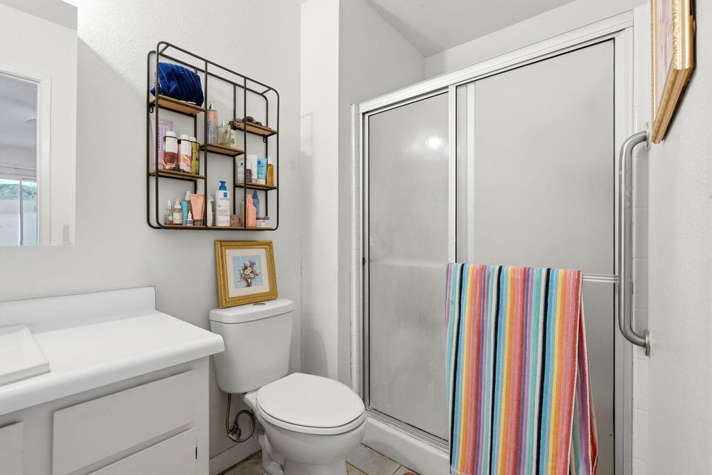 Image 20 of property listing at 2301 N 10th Avenue, Hanford, CA 93230