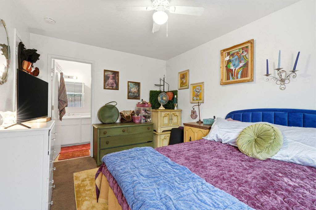 Image 25 of property listing at 2301 N 10th Avenue, Hanford, CA 93230