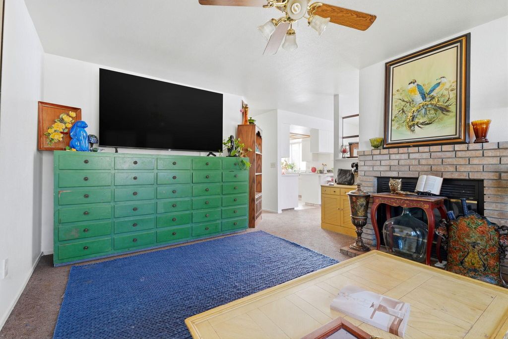 Image 9 of property listing at 2301 N 10th Avenue, Hanford, CA 93230