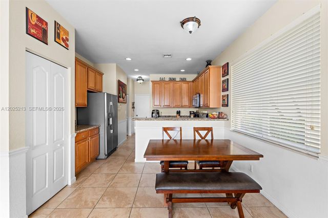 116 Berenger Walk, Royal Palm Beach, FL 33414