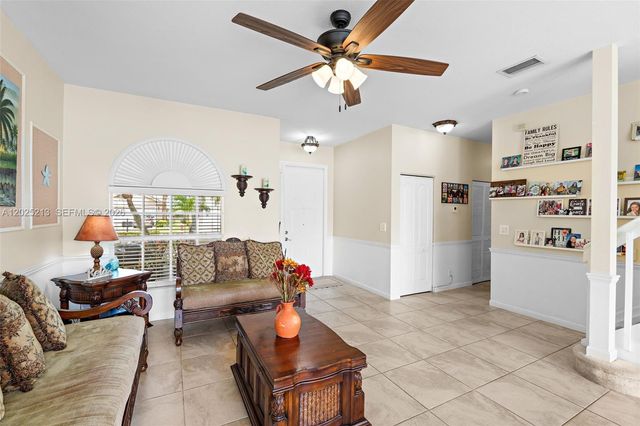 116 Berenger Walk, Royal Palm Beach, FL 33414