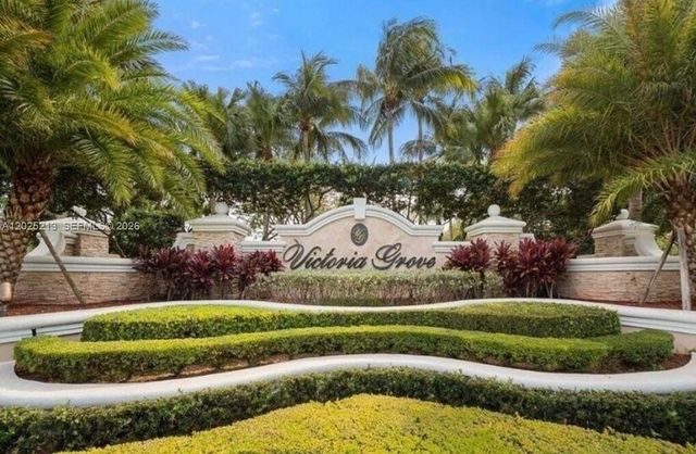 116 Berenger Walk, Royal Palm Beach, FL 33414