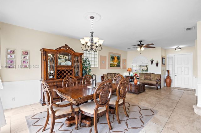 116 Berenger Walk, Royal Palm Beach, FL 33414