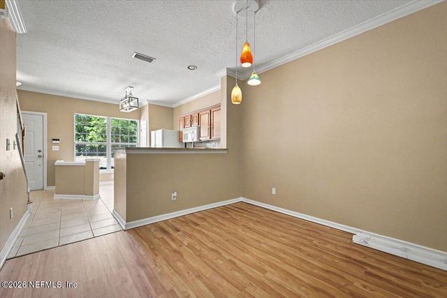 8423 THORNBUSH Court, Jacksonville, FL 32216
