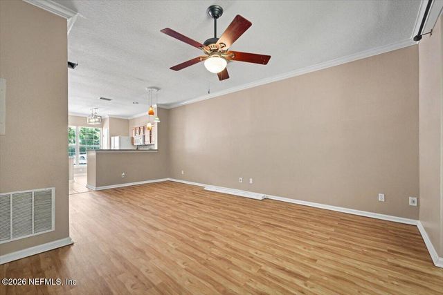 8423 THORNBUSH Court, Jacksonville, FL 32216
