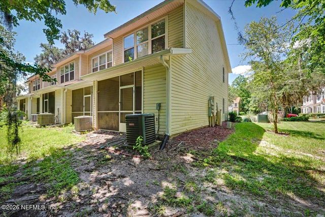 8423 THORNBUSH Court, Jacksonville, FL 32216
