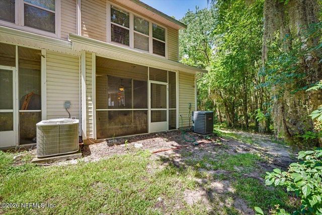 8423 THORNBUSH Court, Jacksonville, FL 32216