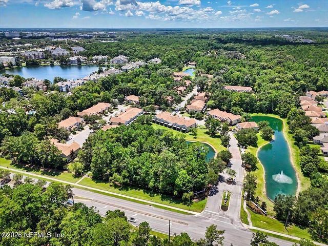 8423 THORNBUSH Court, Jacksonville, FL 32216