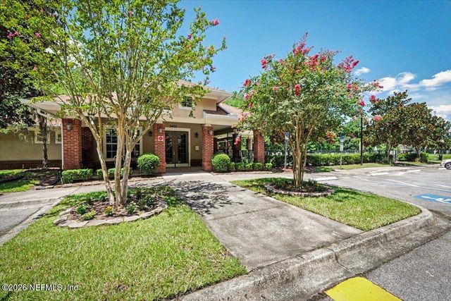 8423 THORNBUSH Court, Jacksonville, FL 32216