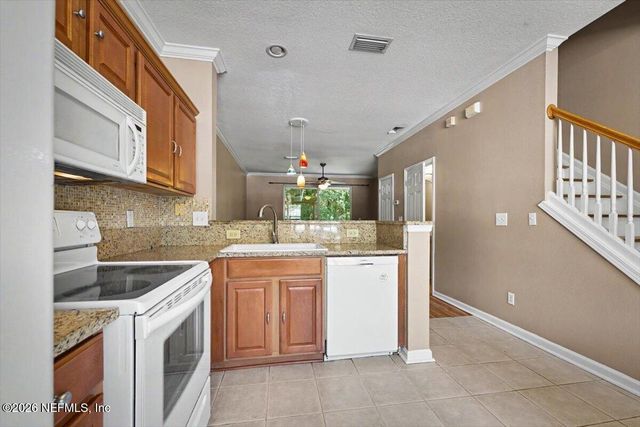 8423 THORNBUSH Court, Jacksonville, FL 32216