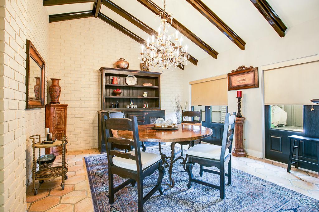 Image 26 of property listing at 1525 Paseo De Vaca Street, San Angelo, TX 76901