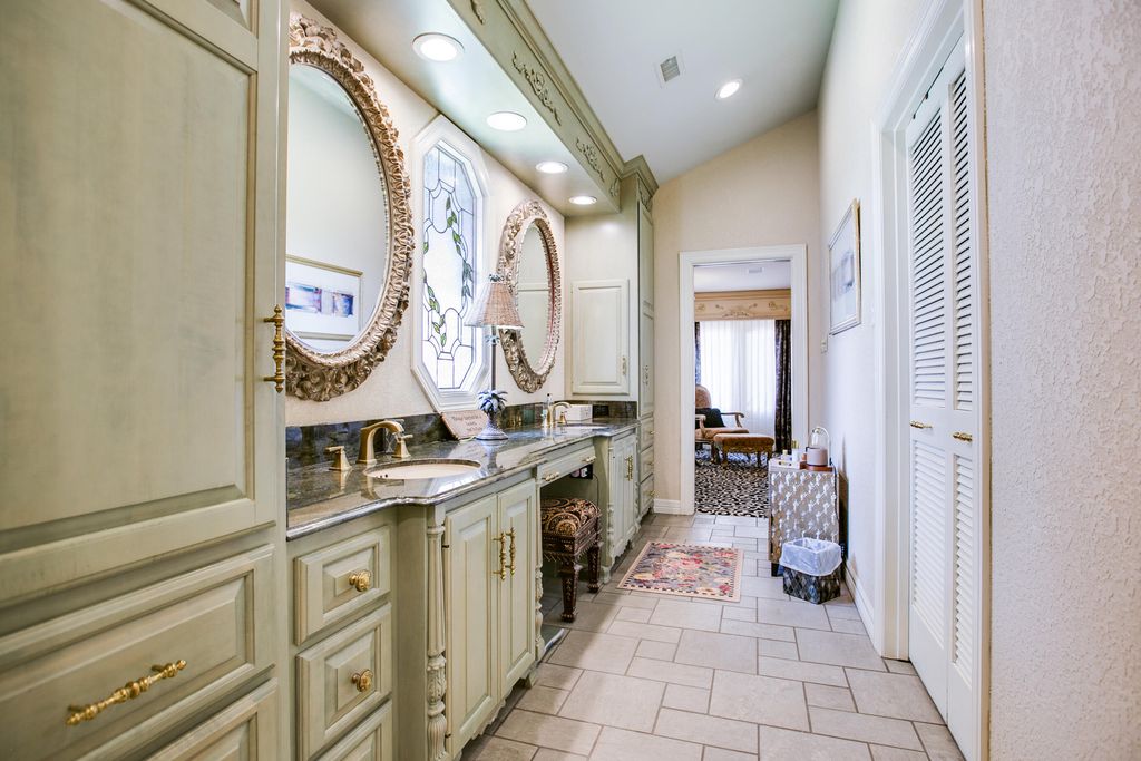 Image 32 of property listing at 1525 Paseo De Vaca Street, San Angelo, TX 76901