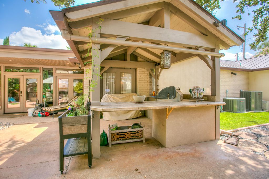 Image 57 of property listing at 1525 Paseo De Vaca Street, San Angelo, TX 76901