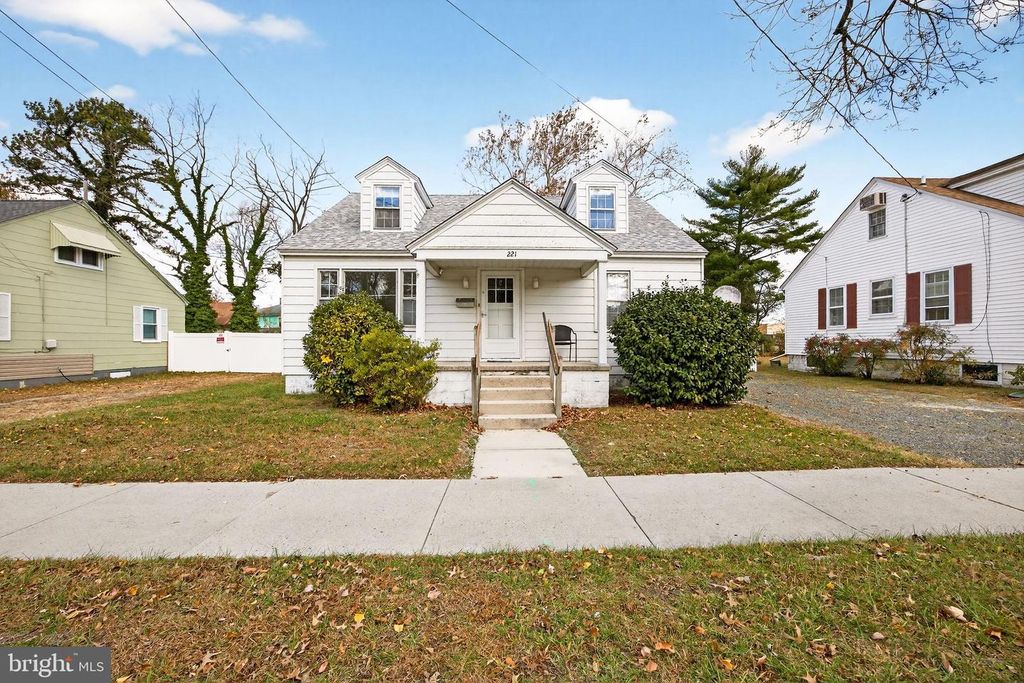 221 NORTH BLVD, Salisbury, MD 21801