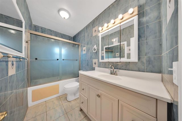 1624 NE 175th St, North Miami Beach, FL 33162