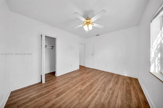 1624 NE 175th St, North Miami Beach, FL 33162