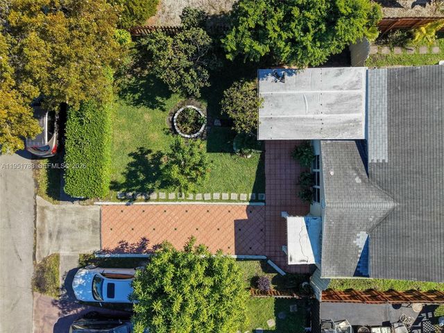 1624 NE 175th St, North Miami Beach, FL 33162