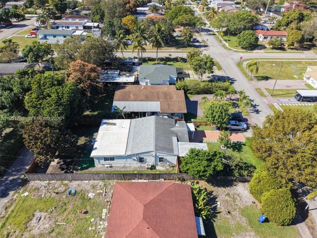 1624 NE 175th St, North Miami Beach, FL 33162