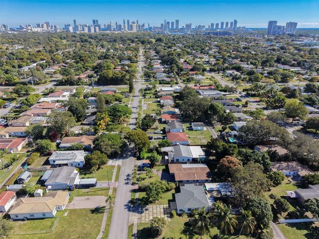 1624 NE 175th St, North Miami Beach, FL 33162