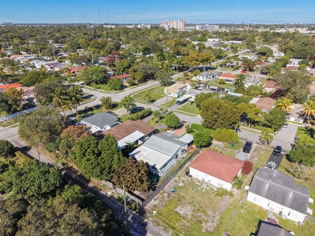 1624 NE 175th St, North Miami Beach, FL 33162