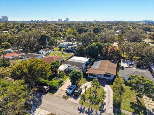 1624 NE 175th St, North Miami Beach, FL 33162