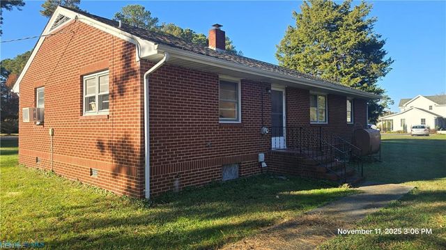 639 S Bay Haven DR, Gwynn, VA 23066