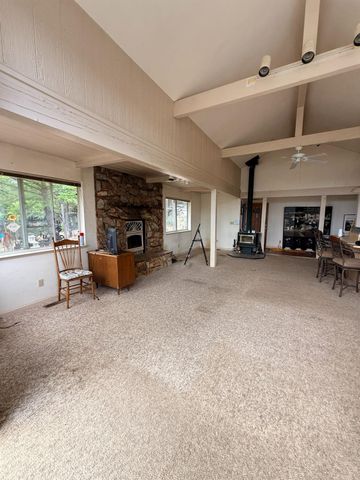 11680 Hidden Hollow Pl, Grass Valley, CA 95945