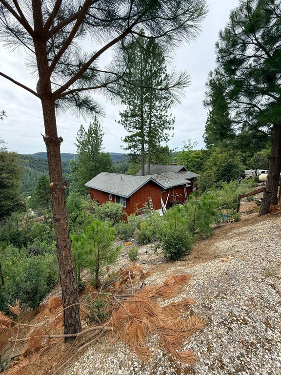 11680 Hidden Hollow Pl, Grass Valley, CA 95945