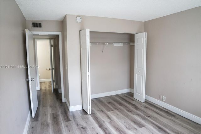 4280 Woodside Dr 12, Coral Springs, FL 33065