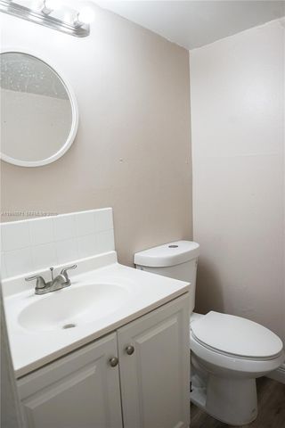 4280 Woodside Dr 12, Coral Springs, FL 33065