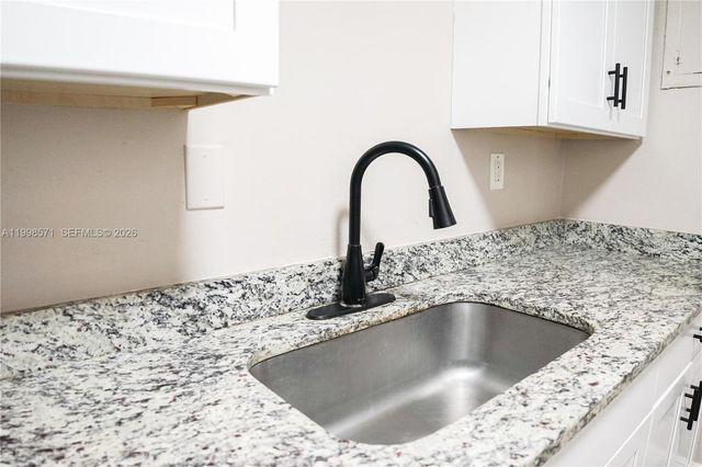 4280 Woodside Dr 12, Coral Springs, FL 33065