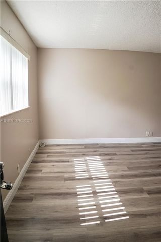 4280 Woodside Dr 12, Coral Springs, FL 33065